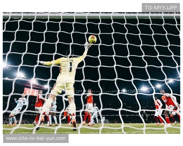 门将大脚开球比例十年来首升 复杂后场传导风险受审视 门将大脚开球比例十年来首升 复杂后场传导风险受审视