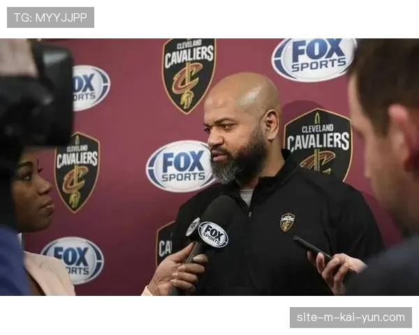 比克斯塔夫双后卫首发 增强组织能力应对核心缺阵